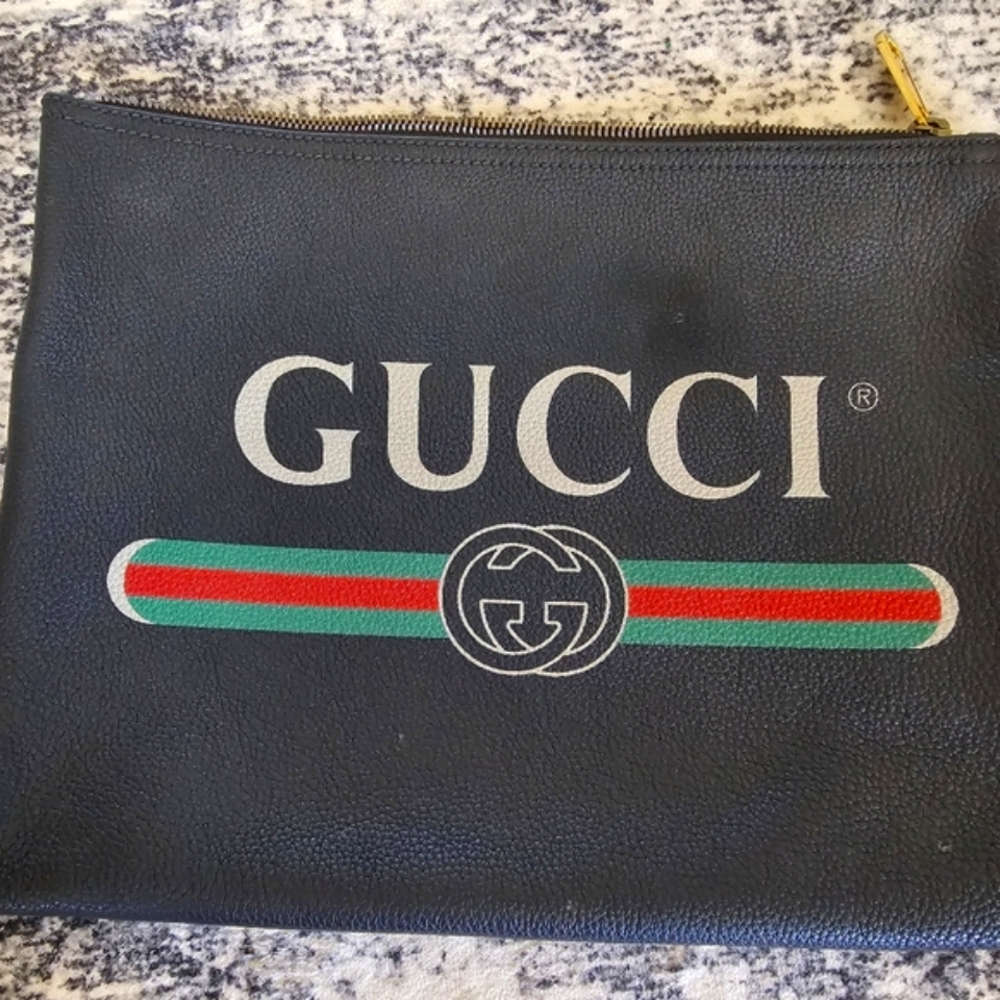 Gucci large leather pouch clutch wristlet